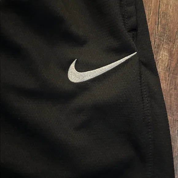 Nike Basketball Short - Picture 2 of 5
